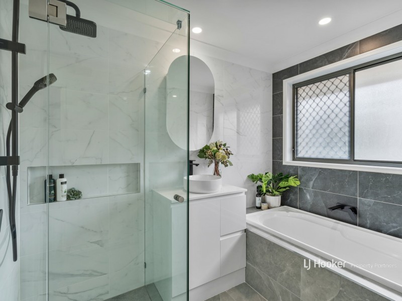 22 Coneybeer Place, Eight Mile Plains QLD 4113