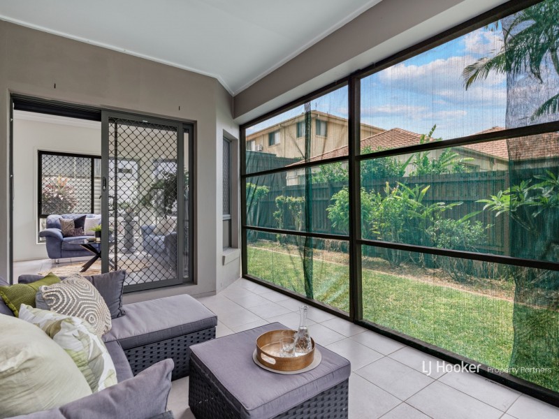 22 Coneybeer Place, Eight Mile Plains QLD 4113