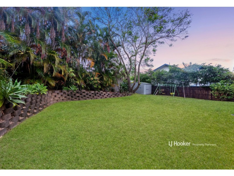 13 Lauretta Avenue, Springwood QLD 4127