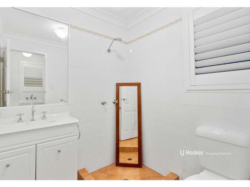 13 Lauretta Avenue, Springwood QLD 4127