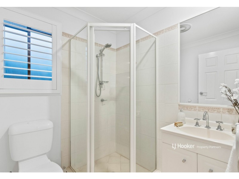 13 Lauretta Avenue, Springwood QLD 4127