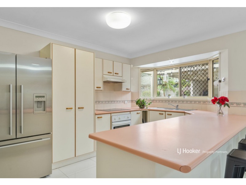 105 Bannockburn Crescent, Parkinson QLD 4115