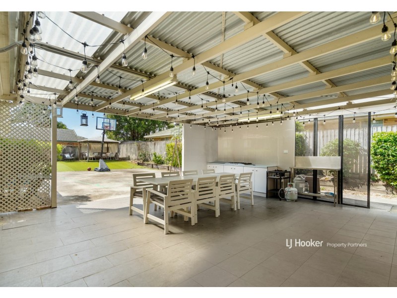 105 Bannockburn Crescent, Parkinson QLD 4115