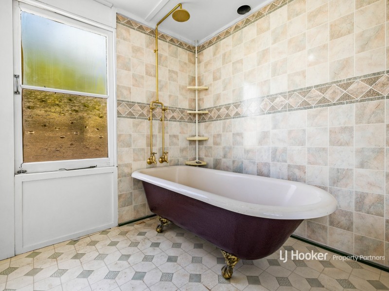 5 Teape Street, Silkstone QLD 4304