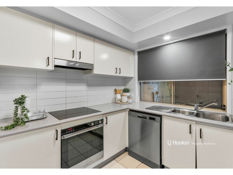 44/18 Mornington Court, Calamvale QLD 4116