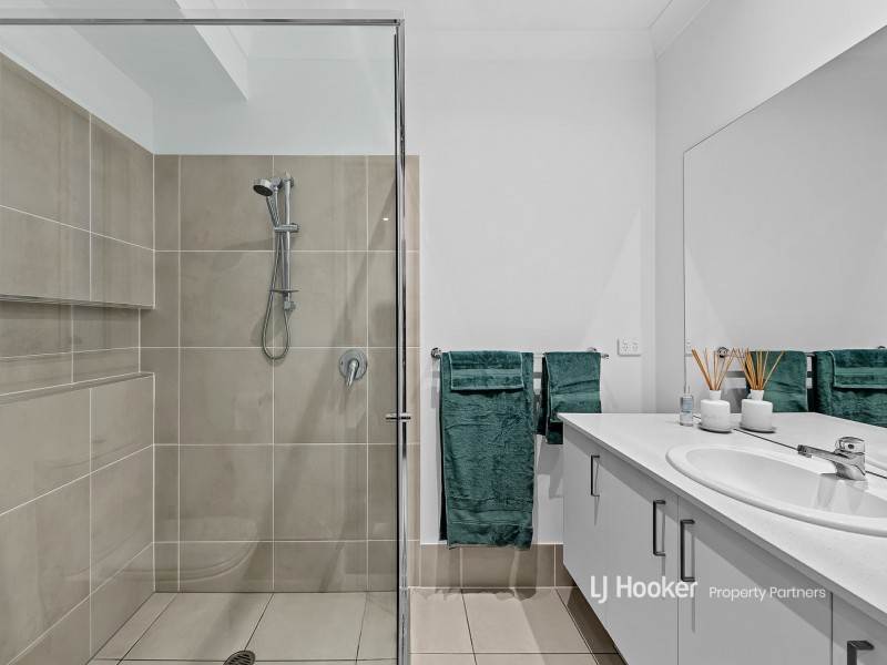 126 Davidson Circuit, Park Ridge QLD 4125