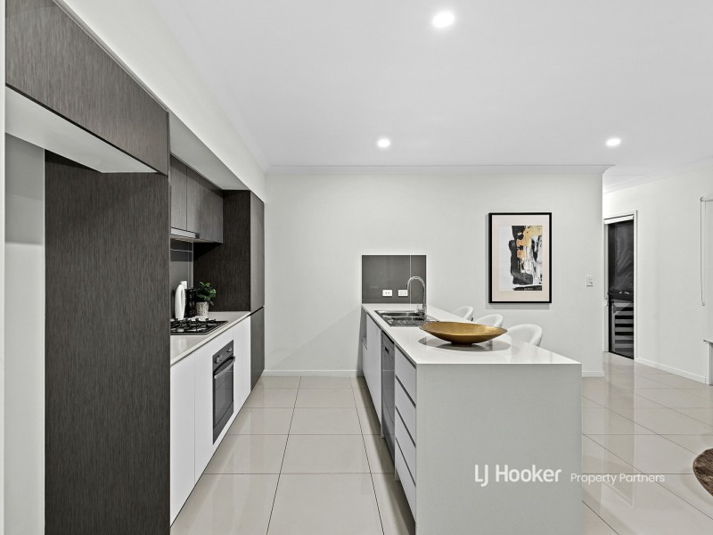 36 Cockatoo Place, Rochedale QLD 4123