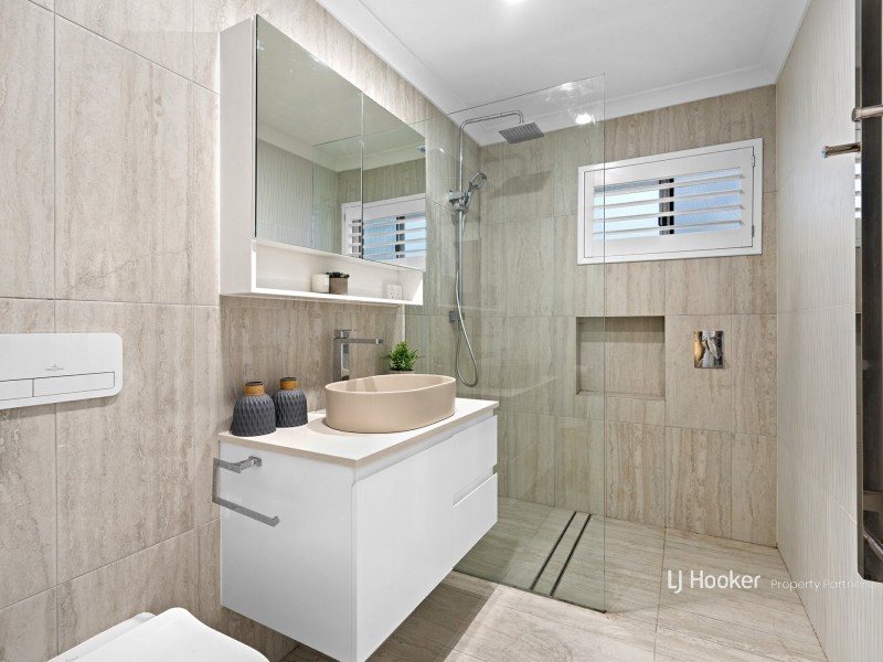 68 Mount Gravatt Road, Upper Mount Gravatt QLD 4122