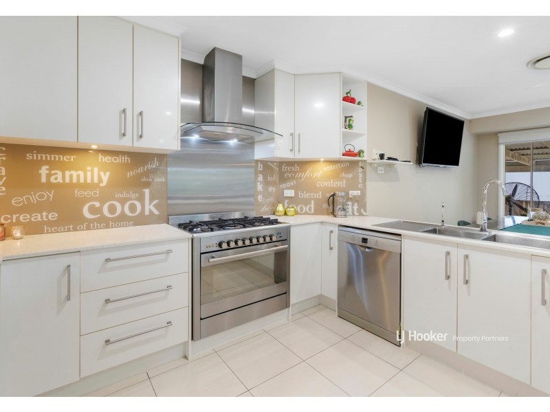 7 Oakview Street, Parkinson QLD 4115