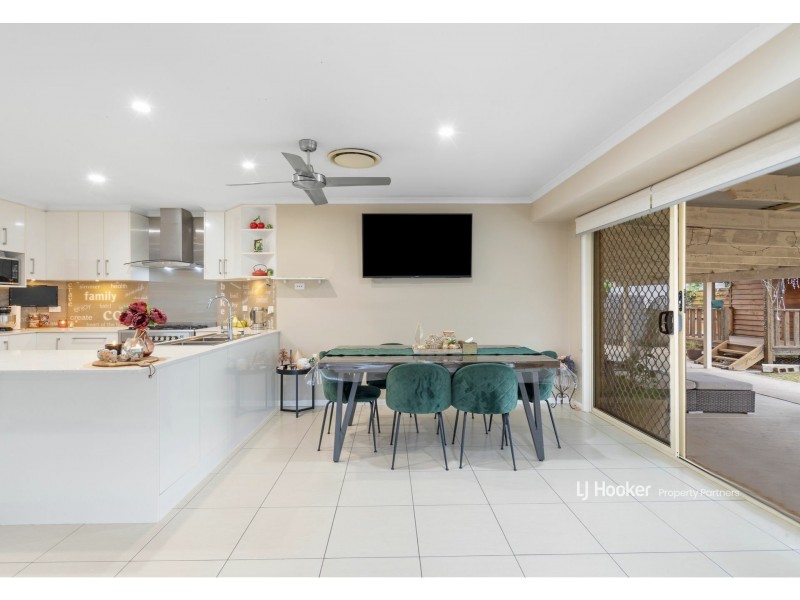 7 Oakview Street, Parkinson QLD 4115