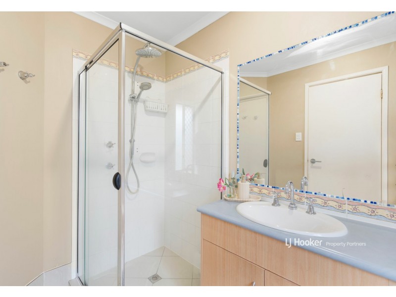 7 Oakview Street, Parkinson QLD 4115