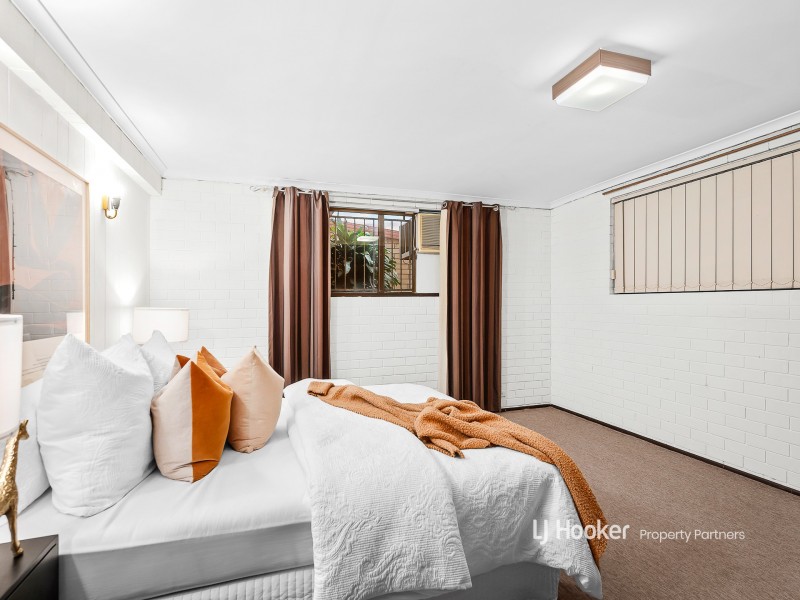 37 Veta Street, Robertson QLD 4109