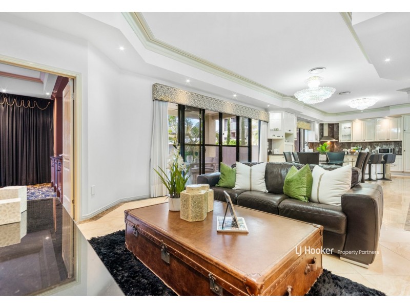 26 Beechwood Close, Stretton QLD 4116