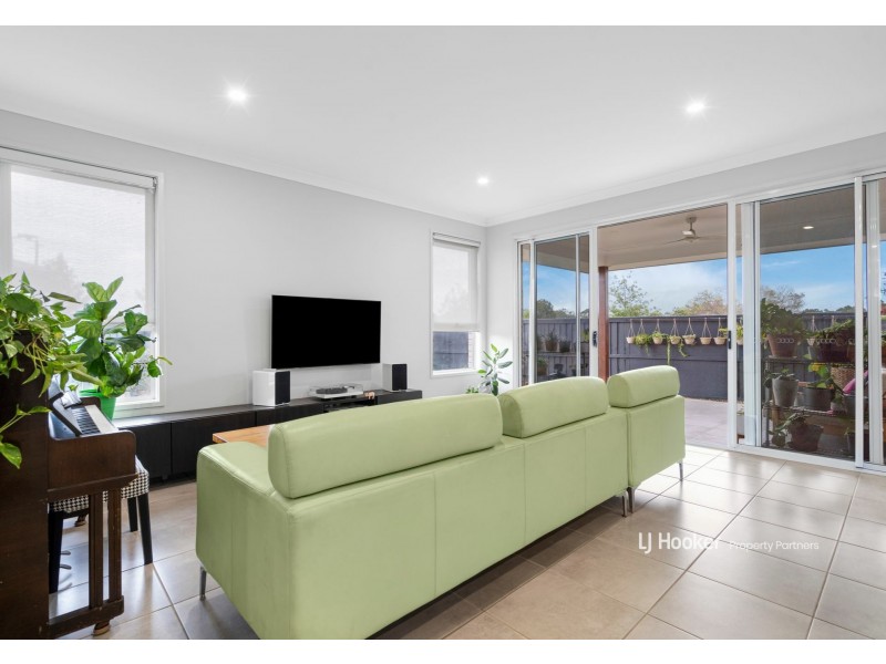 21 Applecross Place, Pallara QLD 4110