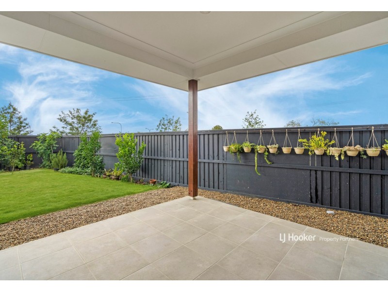 21 Applecross Place, Pallara QLD 4110