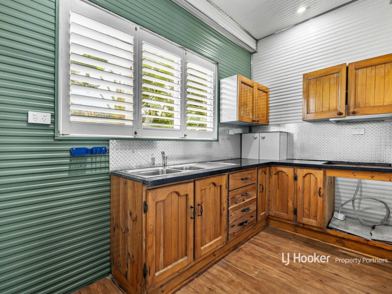 15 Marshall Road, Rocklea QLD 4106