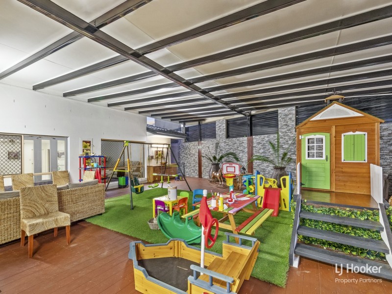 19 Taylor Place, Mackenzie QLD 4156