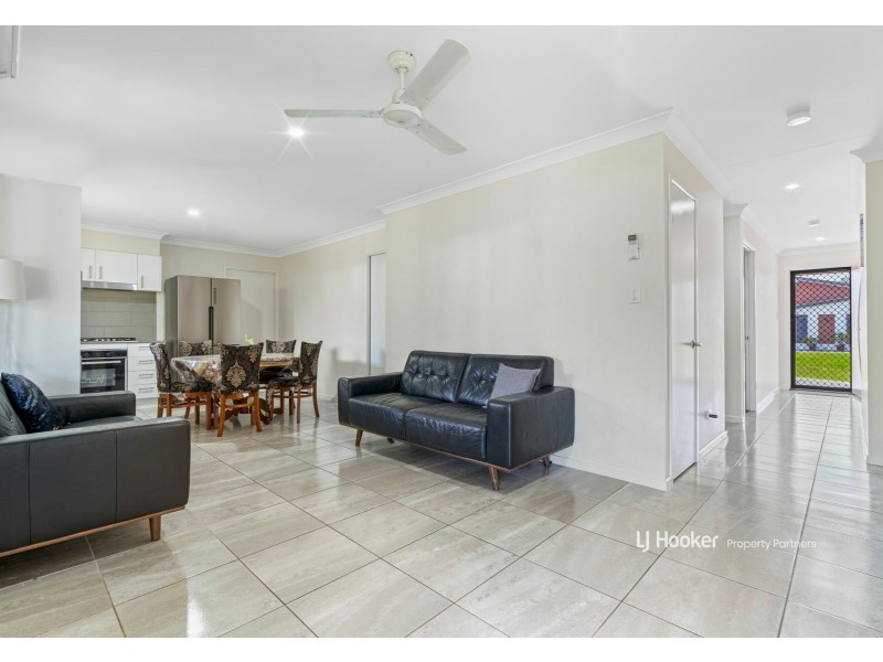 6 Grande Street, Hillcrest QLD 4118