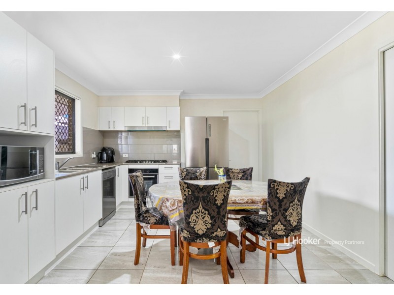 6 Grande Street, Hillcrest QLD 4118