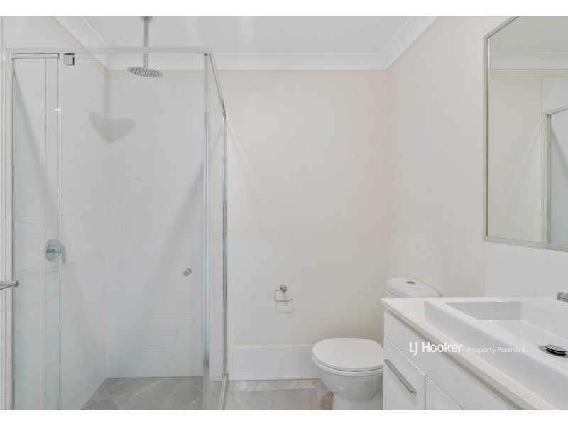 6 Grande Street, Hillcrest QLD 4118