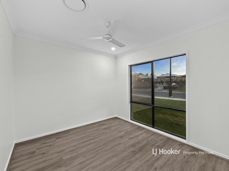 18 Doran Circuit, Park Ridge QLD 4125