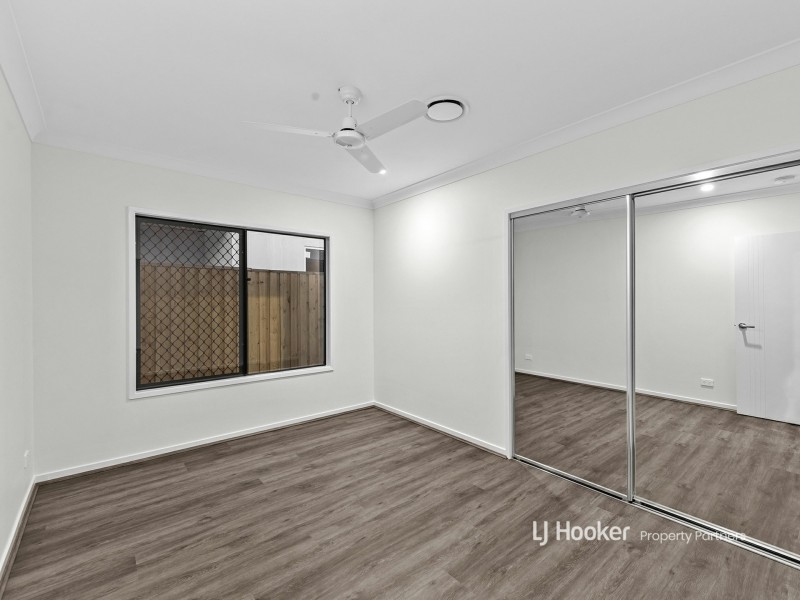 18 Doran Circuit, Park Ridge QLD 4125