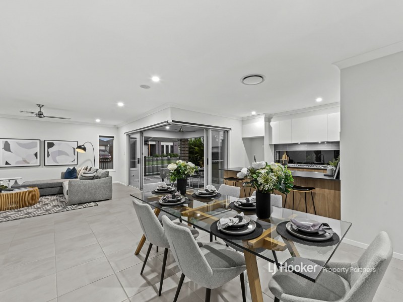 19 Cypress Street, Park Ridge QLD 4125