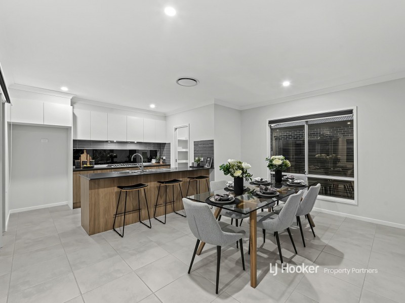 19 Cypress Street, Park Ridge QLD 4125
