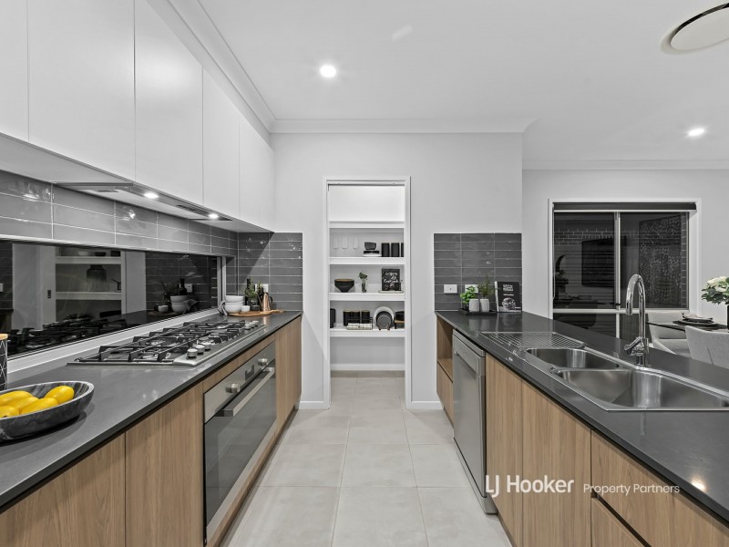 19 Cypress Street, Park Ridge QLD 4125