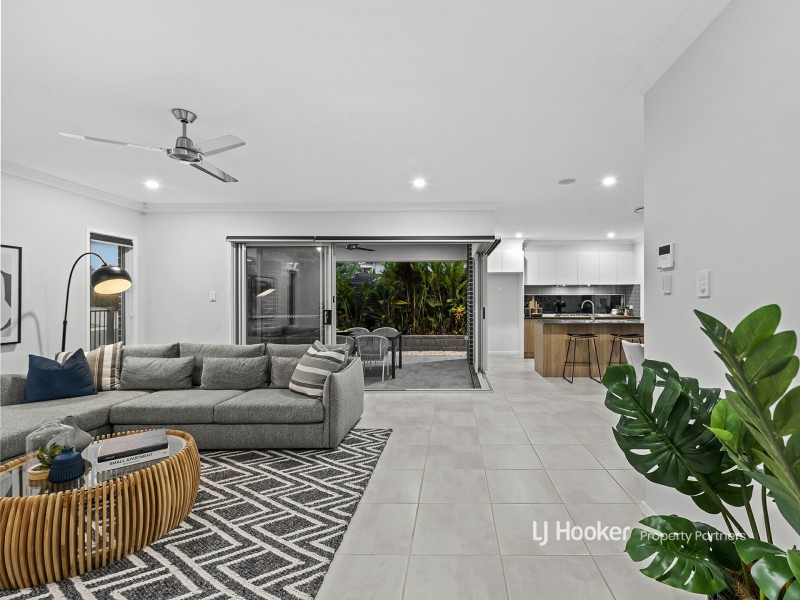 19 Cypress Street, Park Ridge QLD 4125