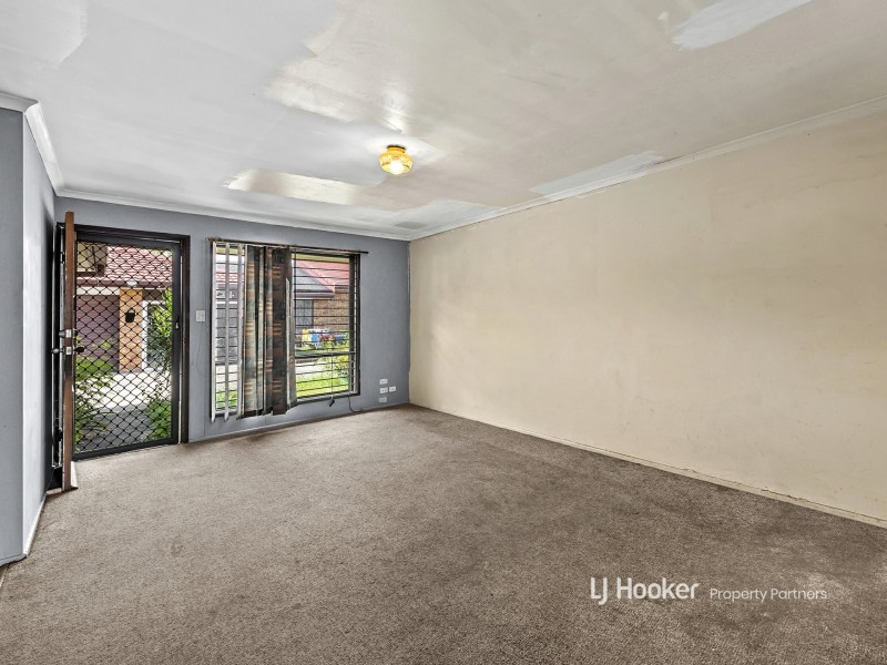 2/7 Cleopatra Street, Kingston QLD 4114