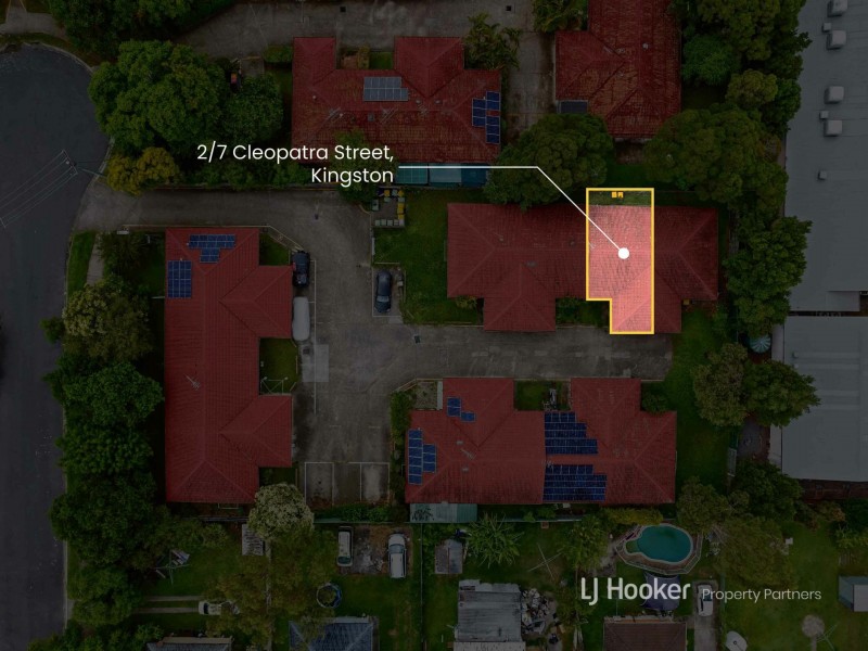 2/7 Cleopatra Street, Kingston QLD 4114