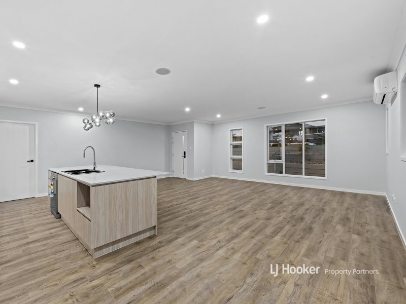 5 Watertower Street, Park Ridge QLD 4125