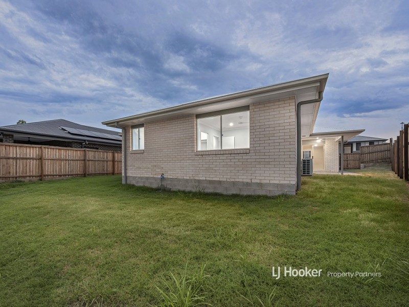 5 Watertower Street, Park Ridge QLD 4125