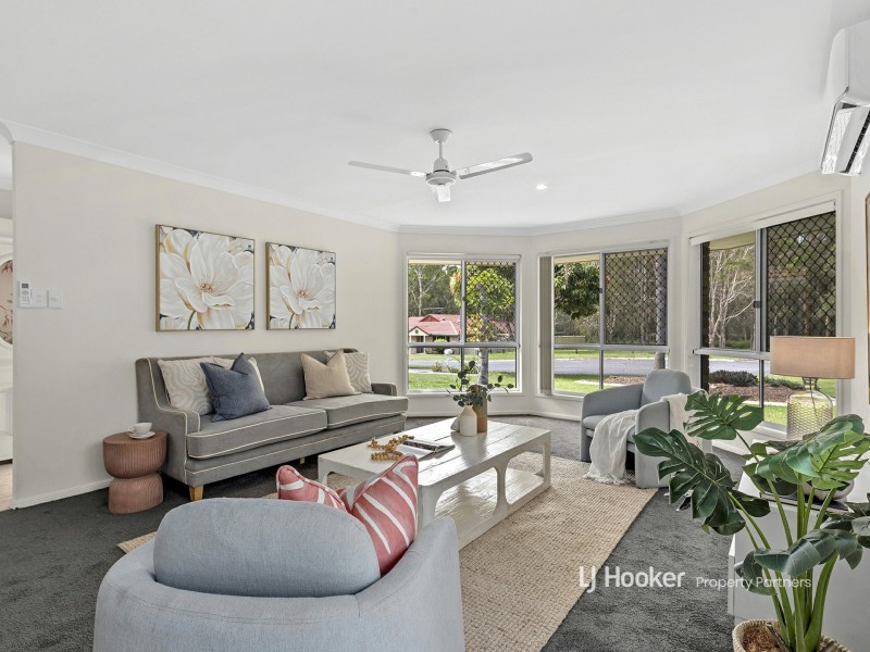 31 Regal Drive, Regents Park QLD 4118