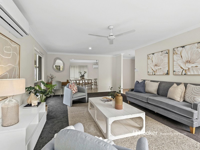 31 Regal Drive, Regents Park QLD 4118