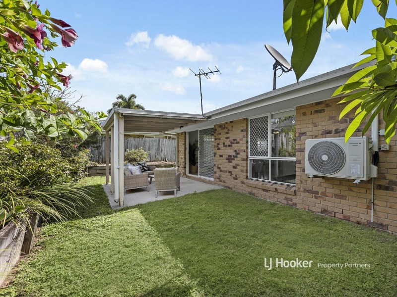 31 Regal Drive, Regents Park QLD 4118