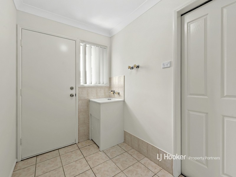 31 Regal Drive, Regents Park QLD 4118