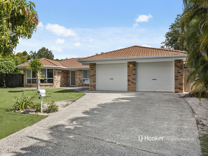 31 Regal Drive, Regents Park QLD 4118