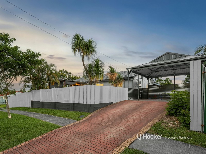 1 Tivela Street, Mansfield QLD 4122