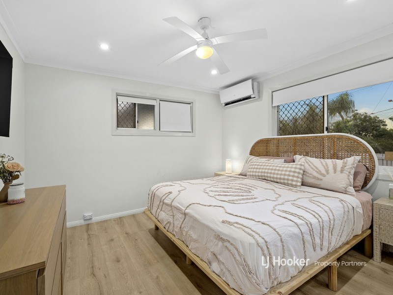 1 Tivela Street, Mansfield QLD 4122