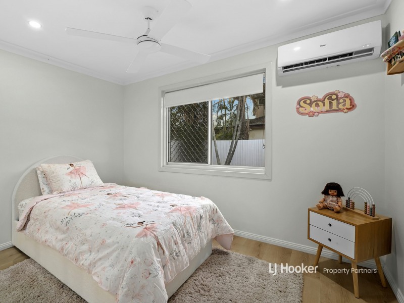 1 Tivela Street, Mansfield QLD 4122