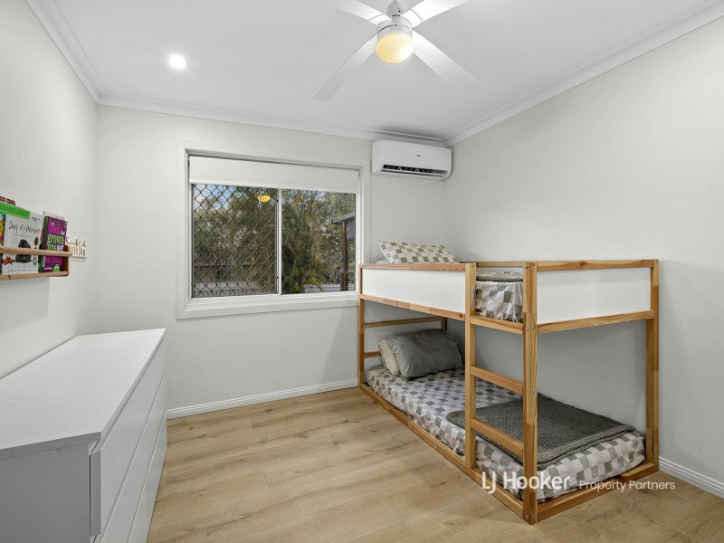 1 Tivela Street, Mansfield QLD 4122