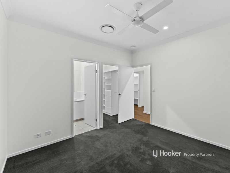 110 Davidson Circuit, Park Ridge QLD 4125