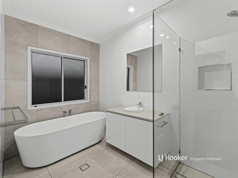 110 Davidson Circuit, Park Ridge QLD 4125