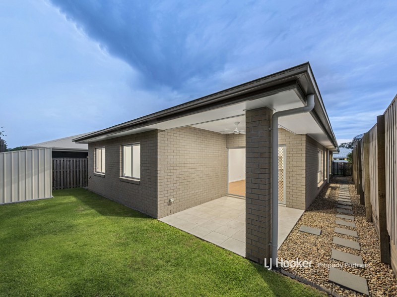110 Davidson Circuit, Park Ridge QLD 4125