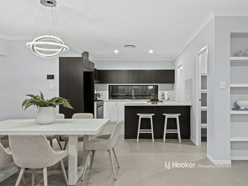 17 Ironbark Avenue, Park Ridge QLD 4125