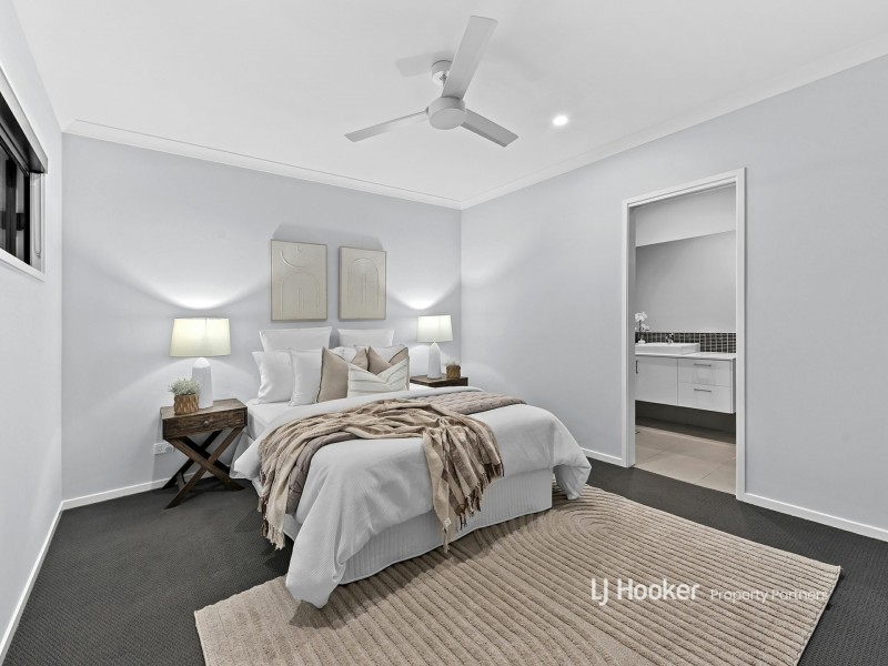 17 Ironbark Avenue, Park Ridge QLD 4125