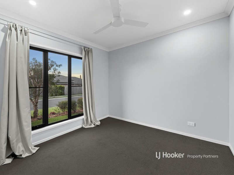 17 Ironbark Avenue, Park Ridge QLD 4125