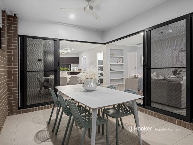 17 Ironbark Avenue, Park Ridge QLD 4125